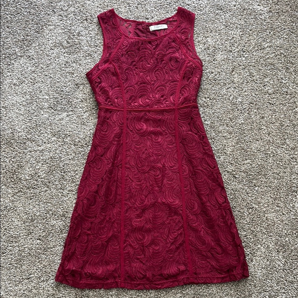 Elegant Burgundy Lace Dress